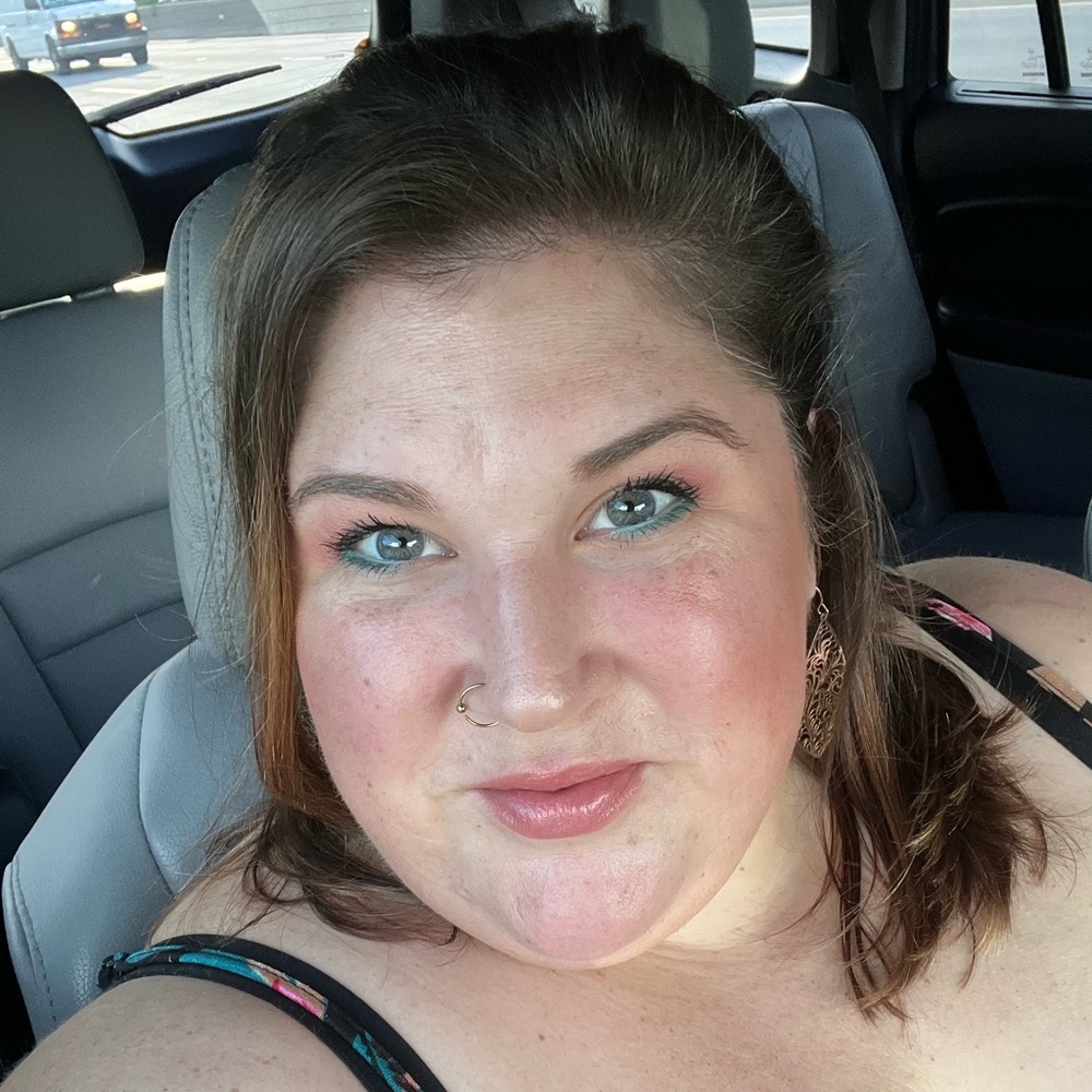 Meet your Posher, Roxy - Picture 9 of 12